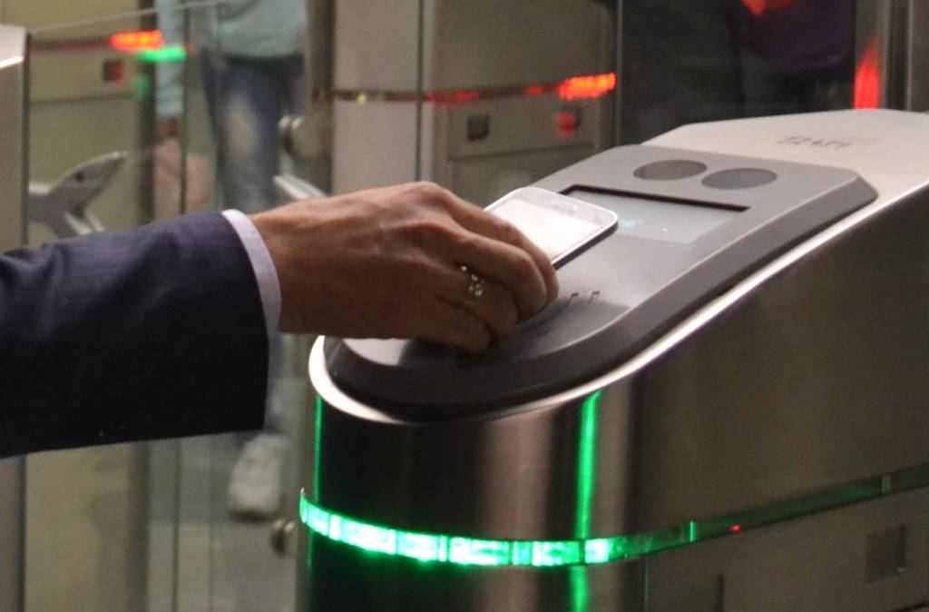 724fe1d15ba0a76e184bb52e1b80220f