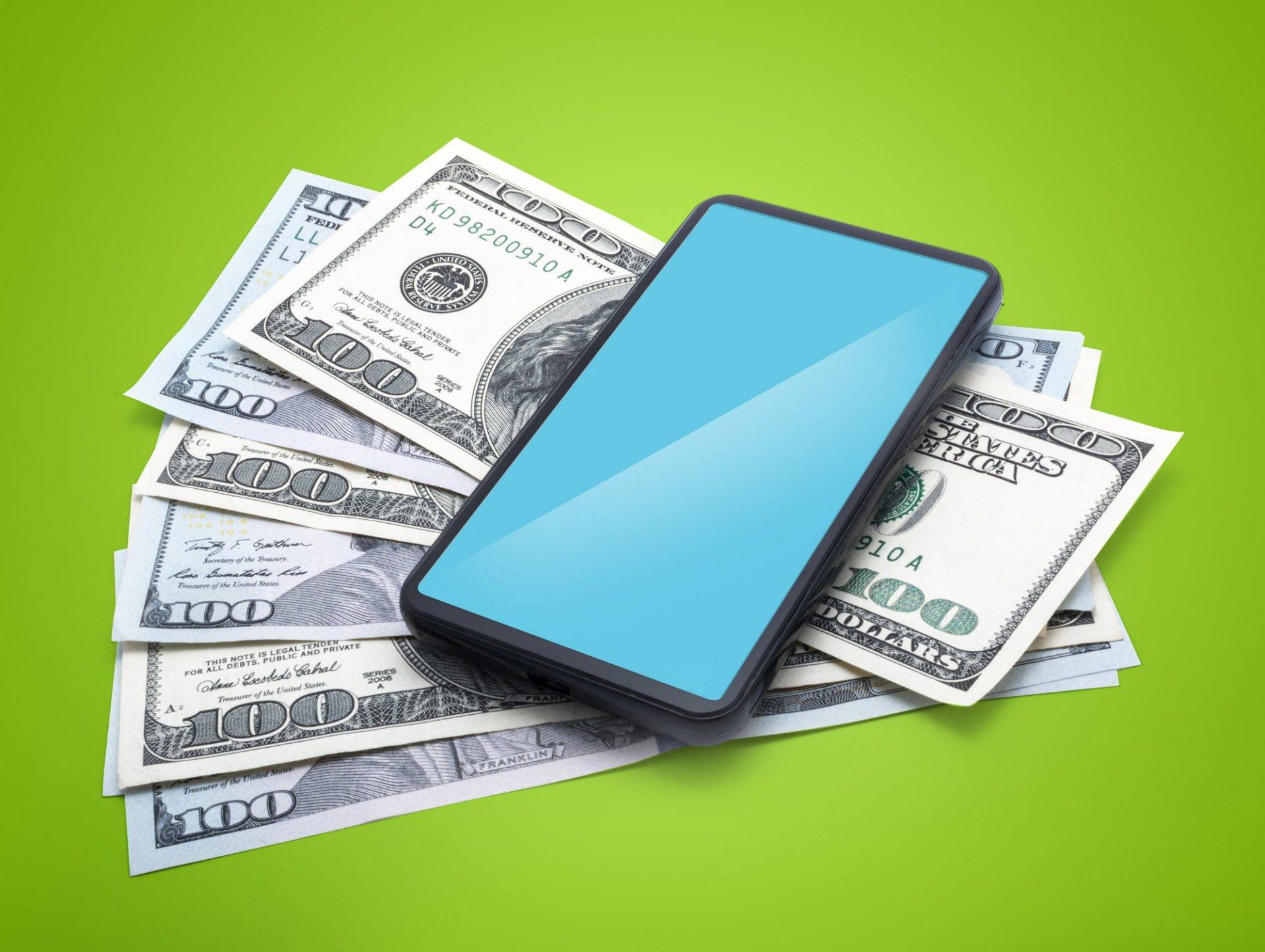 'Vier op de tien Nederlandse medewerkers bezorgd over hun financiële stabiliteit in de komende 12 maanden' 1 money smartphone android 2