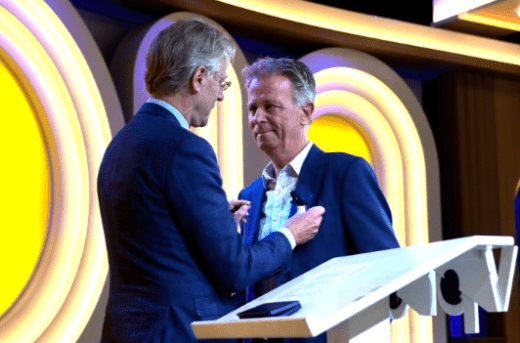 Oud-VPRO directeur en @Adformatie columnist overleden