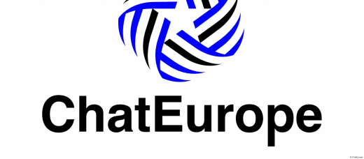 Vandaag gelanceerd door 15 partners, waaronder een tiental toonaangevende Europese mediabedrijven, is dit unieke nieuwsplatform uitgerust met een chatbot die je vragen over Europees nieuws beantwoordt in alle EU-talen. ChatEurope | Logo Afbeelding: ChatEurope Waar zijn de huurprijzen het meest gestegen in Europa? Wie won de presidentsverkiezingen in Polen? Wat houdt het Europese herbewapeningsplan in? ... Alles wat je wilt weten over Europa, vraag het aan #ChatEurope en krijg de feiten! De chatbot werkt in alle EU-talen. Het doel is heel eenvoudig: je helpen Europa beter te begrijpen — hoe het werkt, hoe beslissingen worden genomen en hoe deze beslissingen jouw leven beïnvloeden. Onder leiding van Agence France-Presse brengt het mediaconsortium achter dit platform prominente namen uit de Europese journalistiek samen: de Duitse en Franse omroepen Deutsche Welle en France Médias Monde; de Roemeense radiozender RFI Romania; de Duitse en Italiaanse persagentschappen dpa en Ansa; de Poolse persgroep Agora; de Spaanse non-profitorganisatie tegen desinformatie Maldita.es; de Spaanse krant El Pais, en het online mediaplatform gespecialiseerd in Zuidoost-Europa OBCT. Het hart van dit innovatieve project is de ChatEurope-chatbot, ontwikkeld door het Roemeense bedrijf DRUID AI en werkend met het taalmodel van het Franse bedrijf Mistral. Als technische partner van het project ontwikkelde Xwiki het nieuwsplatform. Dpa en AFP-dochters, news aktuell en MediaConnect, verzorgen de communicatie. ChatEurope formuleert zijn antwoorden uitsluitend op basis van duizenden artikelen van de consortiumleden en vermeldt altijd de bron, wat gebruikers een garantie op betrouwbaarheid biedt in een tijd van wijdverspreide desinformatie op sociale media. In een snel veranderend medialandschap belooft het ook een volledig gepersonaliseerde ervaring, waarbij de content wordt afgestemd op de vragen van de gebruiker. Breaking news, analyses, verklarende formats om Europa beter te begrijpen, artikelen over de nationale gevolgen van Europees beleid, verticale video's op sociale media en zelfs documentaires — ChatEurope richt zich op alle Europese burgers, ongeacht hun afkomst of leeftijd. Het platform werd gelanceerd in zeven talen: Frans, Engels, Spaans, Italiaans, Duits, Roemeens en Pools, maar de chatbot kan antwoorden geven in alle EU-talen. ChatEurope wordt medegefinancierd door de Europese Commissie en geniet volledige redactionele onafhankelijkheid, een sleutel tot zijn geloofwaardigheid. Guido Baumhauer, Managing Director Distributie, Marketing en Technologie bij DW: "Onze betrokkenheid bij ChatEurope stelt ons in staat het potentieel van AI te verkennen om nieuwsconsumptie te transformeren, terwijl we journalistieke integriteit behouden. We leveren Deutsche Welle’s Plain X-technologie voor naadloze videovertaling en transcriptie, en spelen een sleutelrol bij het evalueren van de door DRUID ontwikkelde chatbot om ervoor te zorgen dat deze betrouwbare, goed onderbouwde antwoorden biedt. Dit project is een belangrijk experiment in het creëren van interactieve, betrouwbare digitale verslaggeving over EU-aangelegenheden." Partners van ChatEurope: Agence France-Presse (AFP) / Frankrijk Agenzia Nazionale Stampa Associata (ANSA) / Italië Agora Mediengruppe / Polen Deutsche Presse-Agentur (dpa) / Duitsland Deutsche Welle (DW) / Duitsland DRUID AI / Roemenië El Pais / Spanje France Médias Monde / Frankrijk Maldita.es / Spanje MediaConnect (AFP) / Frankrijk news aktuell (dpa) / Duitsland Osservatorio Balcani e Caucaso Transeuropa (OBCT) / Italië RFI Romania / Roemenië XWIKI SAS / Frankrijk XWIKI SOFTWARE / Roemenië