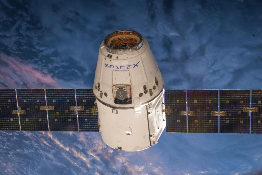 SpaceX meldde dat een van zijn Starlink-satellieten bijna in botsing kwam met een Chinees ruimtevaartuig,